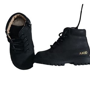 Akid Atticus Black Boots